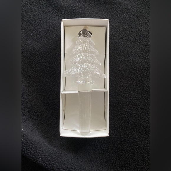 MIKASA HOLIDAY TIME CRYSTAL BOTTLE STOPPER #T8193/900 NWOT IN ORIGINAL BOX - Picture 5 of 10